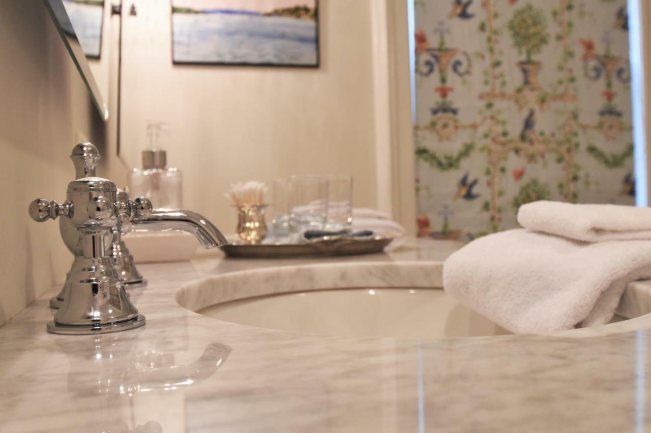 34 State "Historic Luxury Suites" سكانيتيليس المظهر الخارجي الصورة